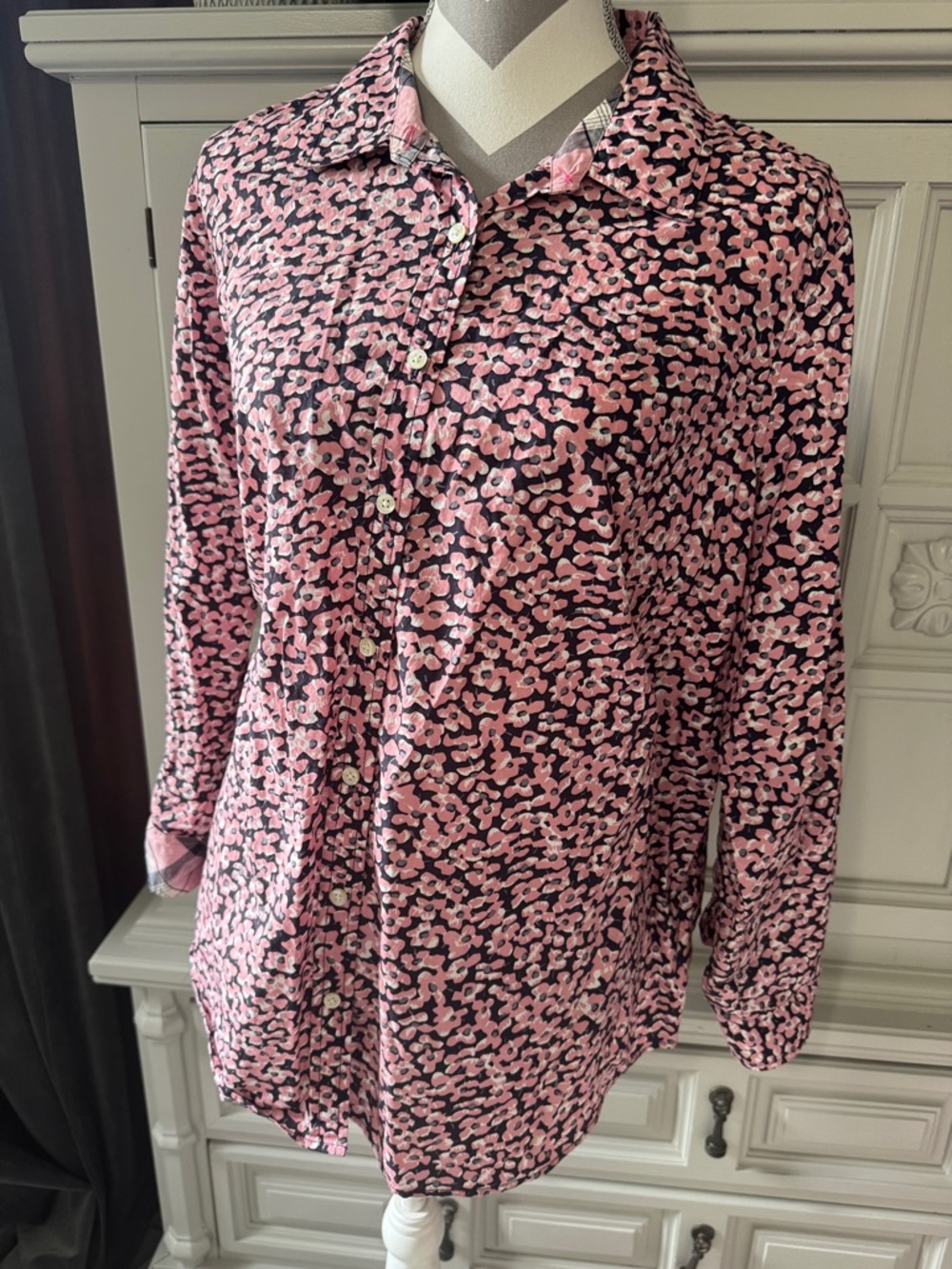 Talbots Women’s Petite Long Sleeve Pink Floral Button-Up Shirt Size 16WP - Picture 2 of 11